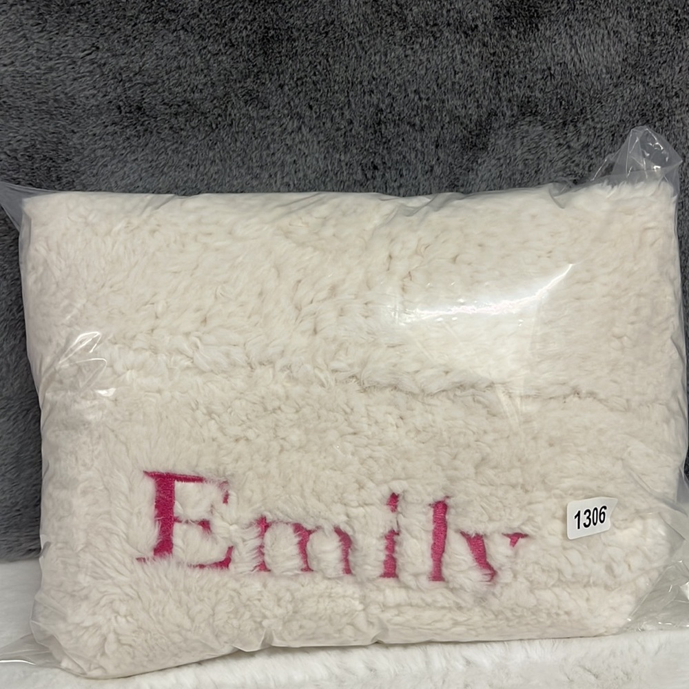 Pottery Barn Kids Anywhere Chair Sherpa Slip Cover Regular.